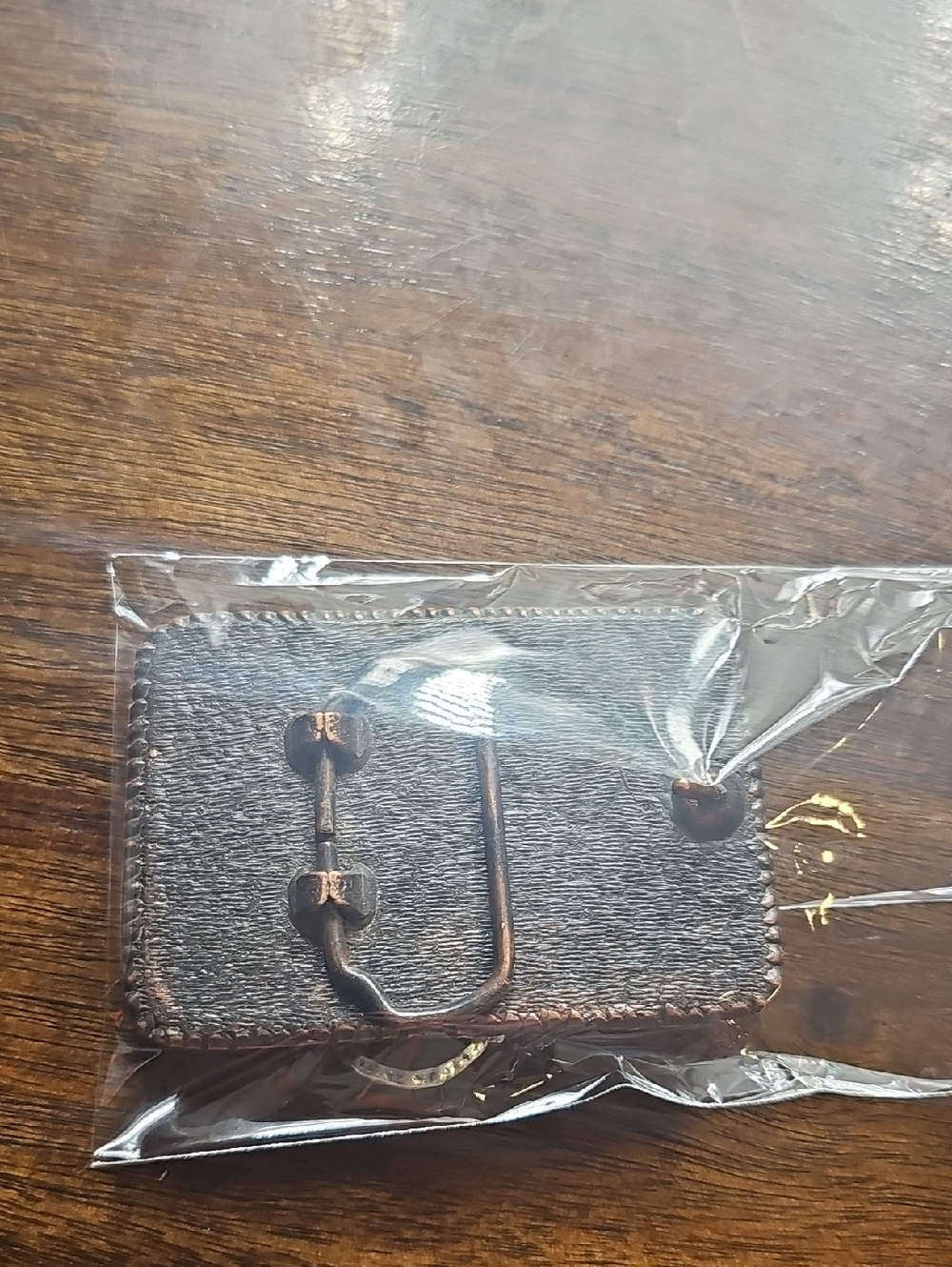 O Belt Buckle With Boot And Stones On It With A Ring - Picture 2 of 2